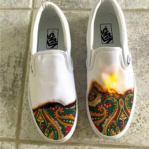 Like new women’s Vans slip on’s